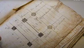 Un tesoro histórico regresa a Cobeña: la parroquia recupera un libro de difuntos del siglo XVII